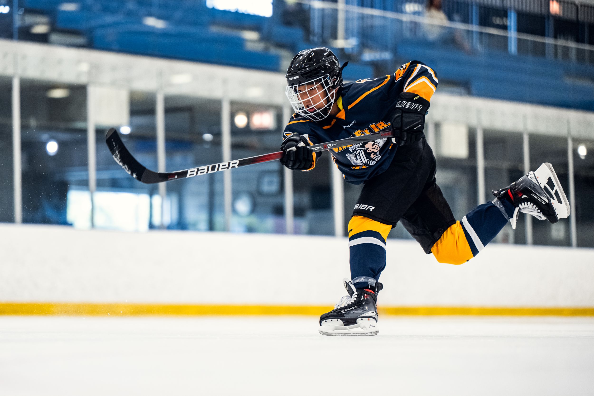 Bauer Vapor X5 Pro Intermediate Hockey Skates (No Steel)