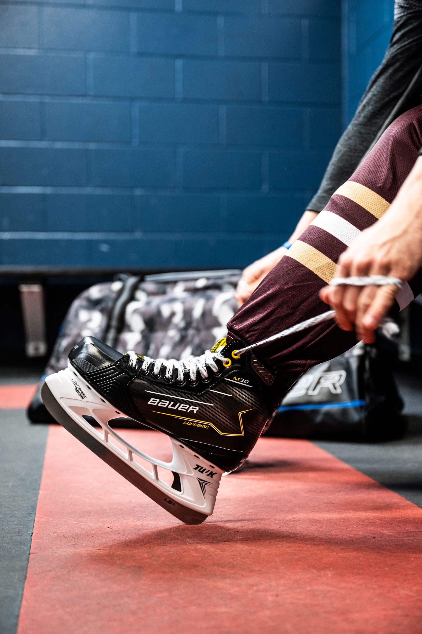 Bauer Supreme M30 Intermediate Hockey Skates