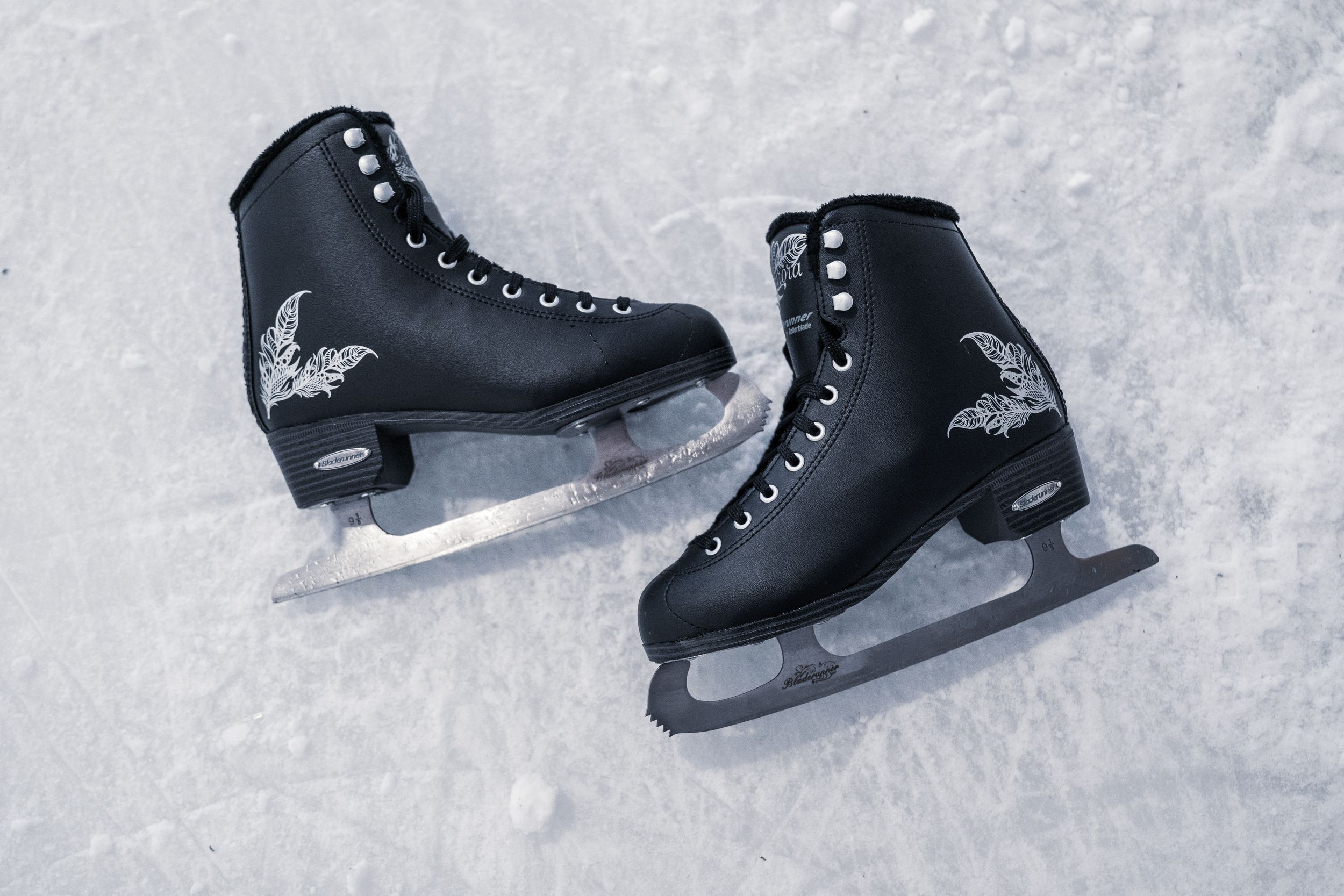Bladerunner Aurora Figure Skates - Black