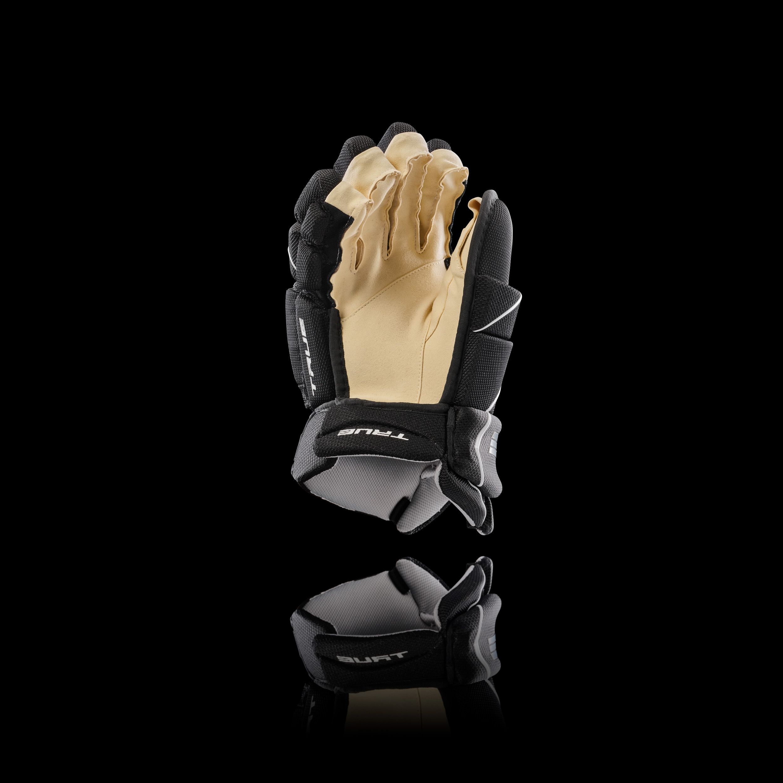 TRUE Catalyst 9X Pro Junior Hockey Gloves