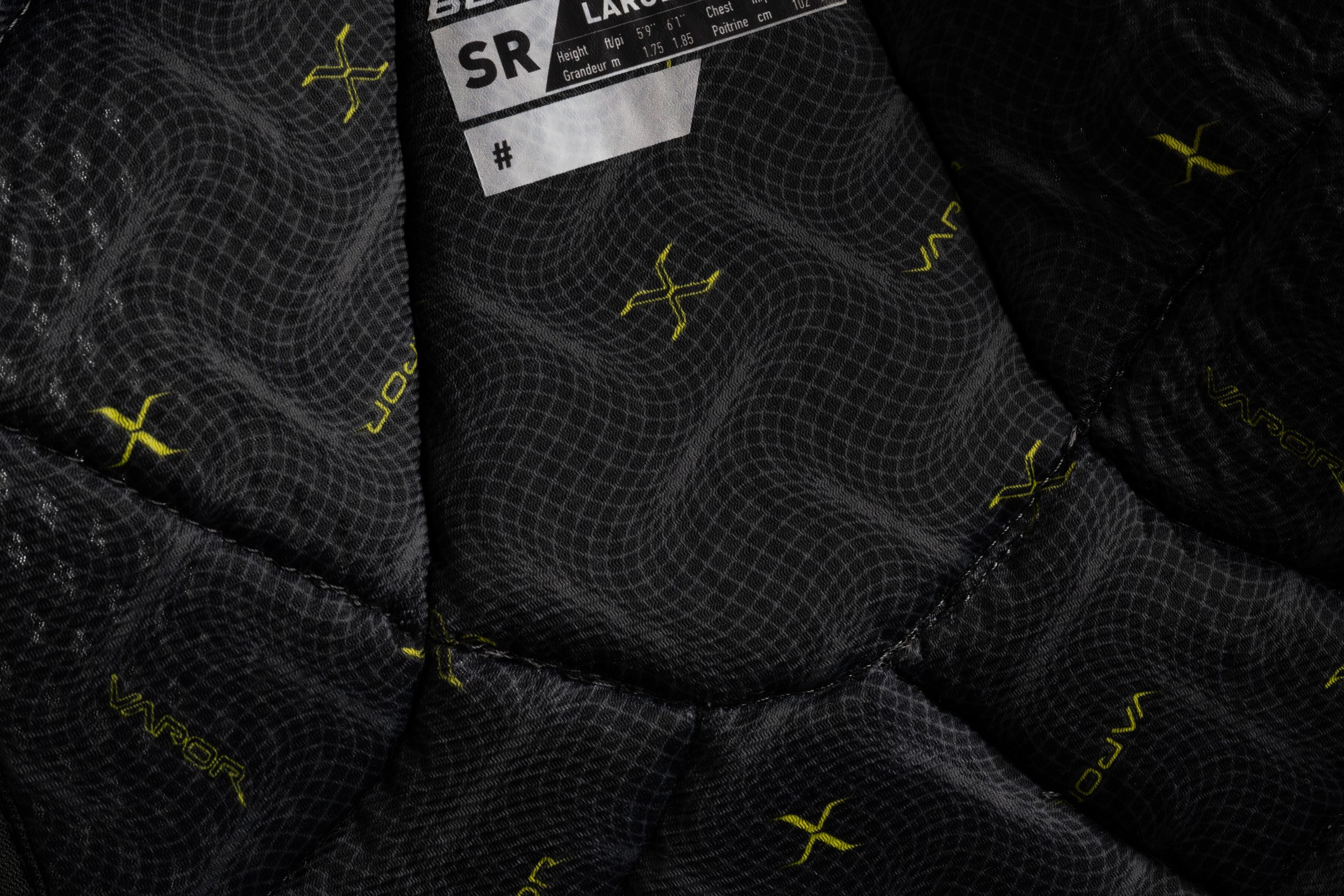 Bauer Vapor Fly40 Intermediate Shoulder Pads