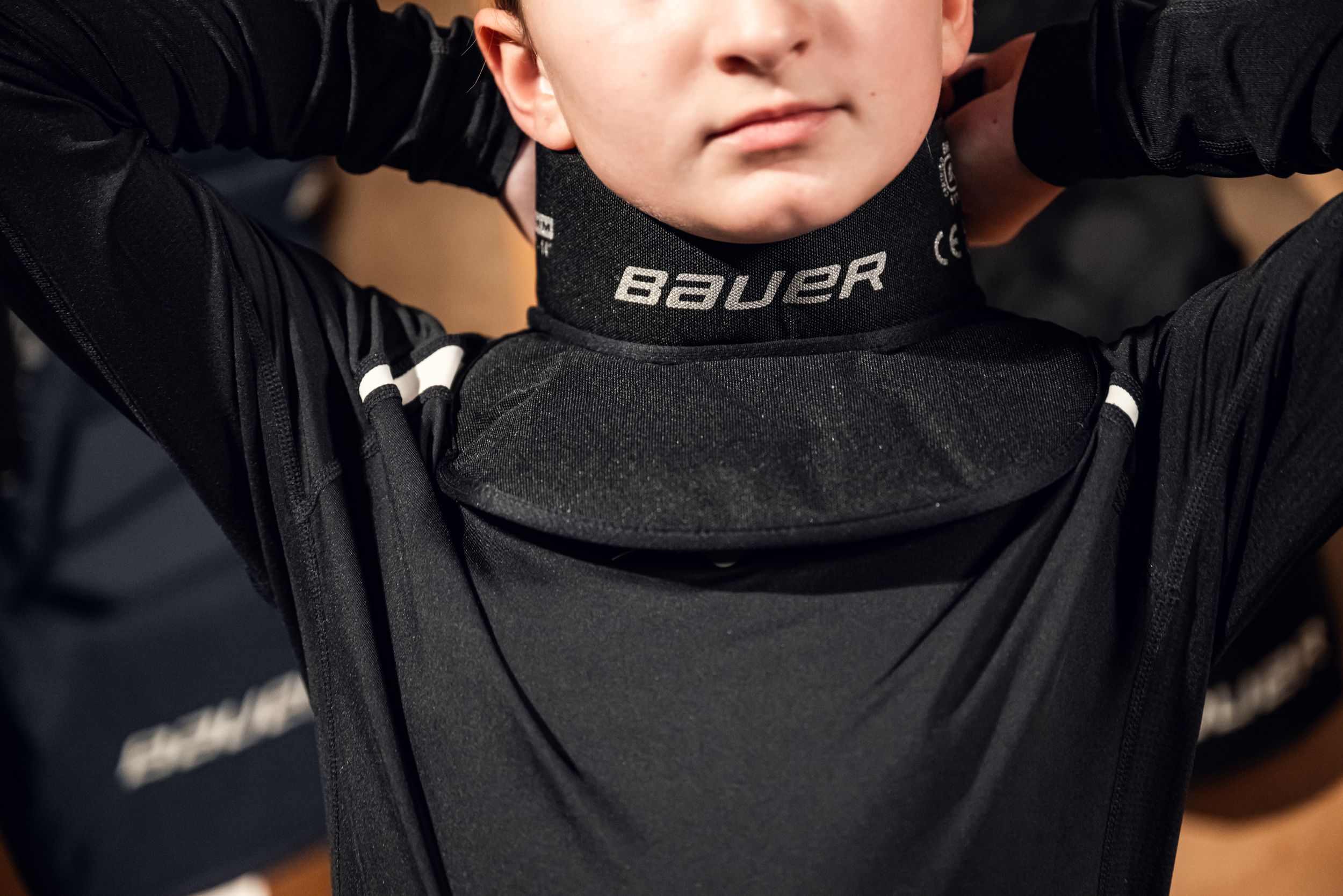 Bauer NLP8 Core Neck Guard Bib - Youth