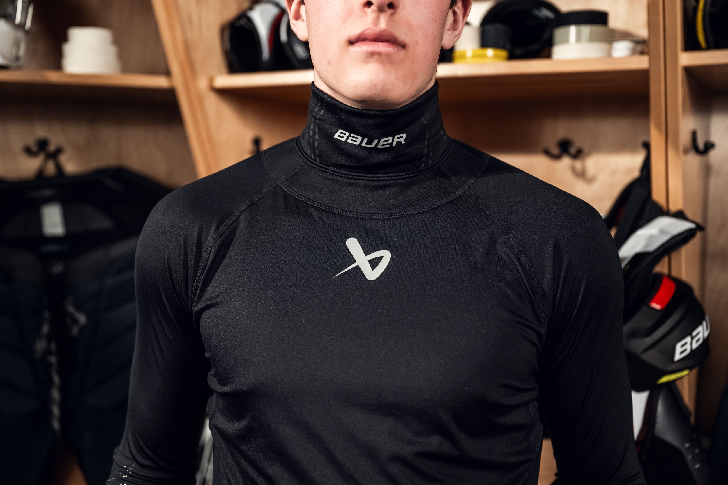 Bauer Long Sleeve Neck Protect Senior Base Layer