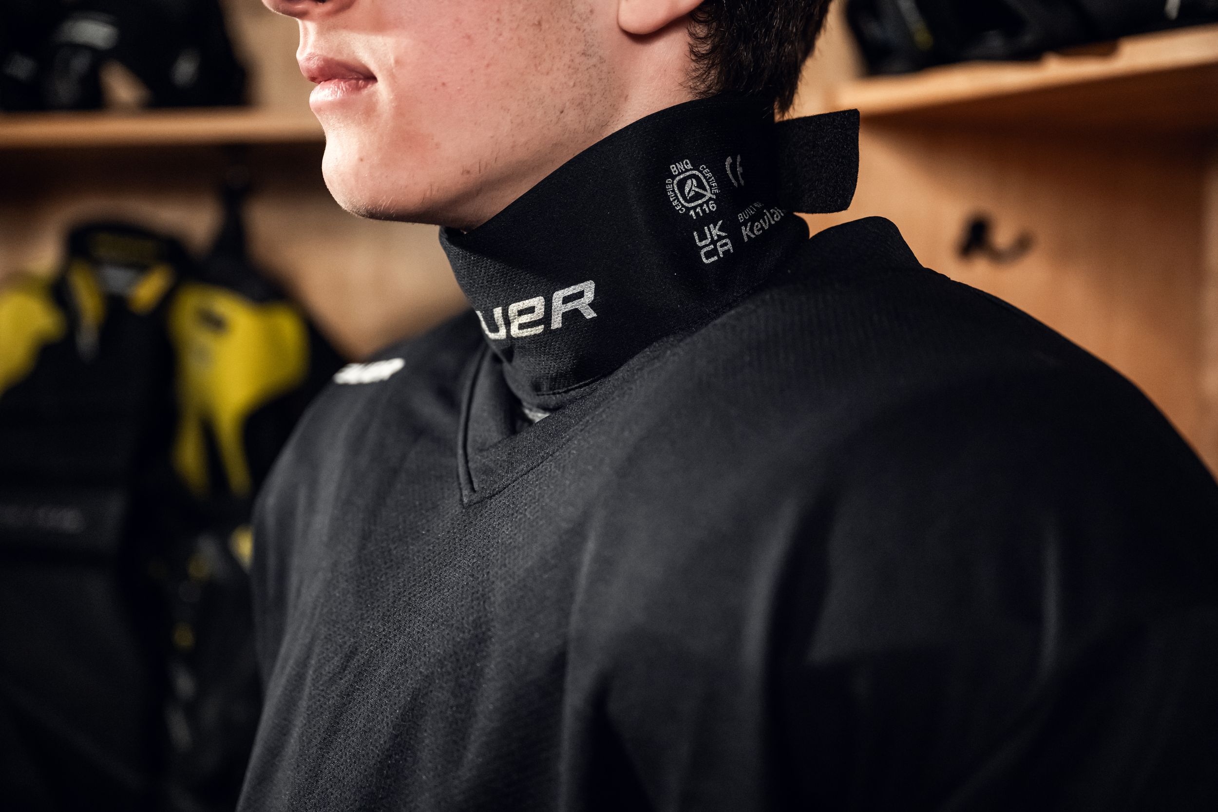 Bauer NG21 Prem Senior Neckguard Collar