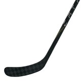 True Catalyst 9X Grip Senior Hockey Stick, Carbon Fiber, Mid Kick CloseUp