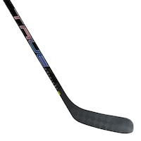 True Catalyst 7X3 Grip Senior Hockey Stick, Carbon Fiber, Mid Kick CloseUp