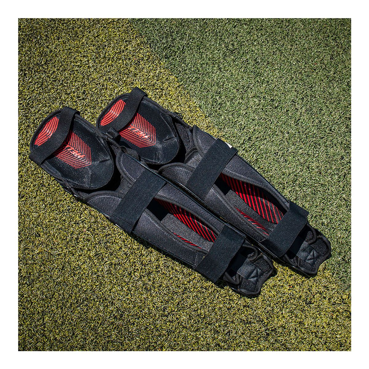 Easton Hellcat Softball Leg Guards