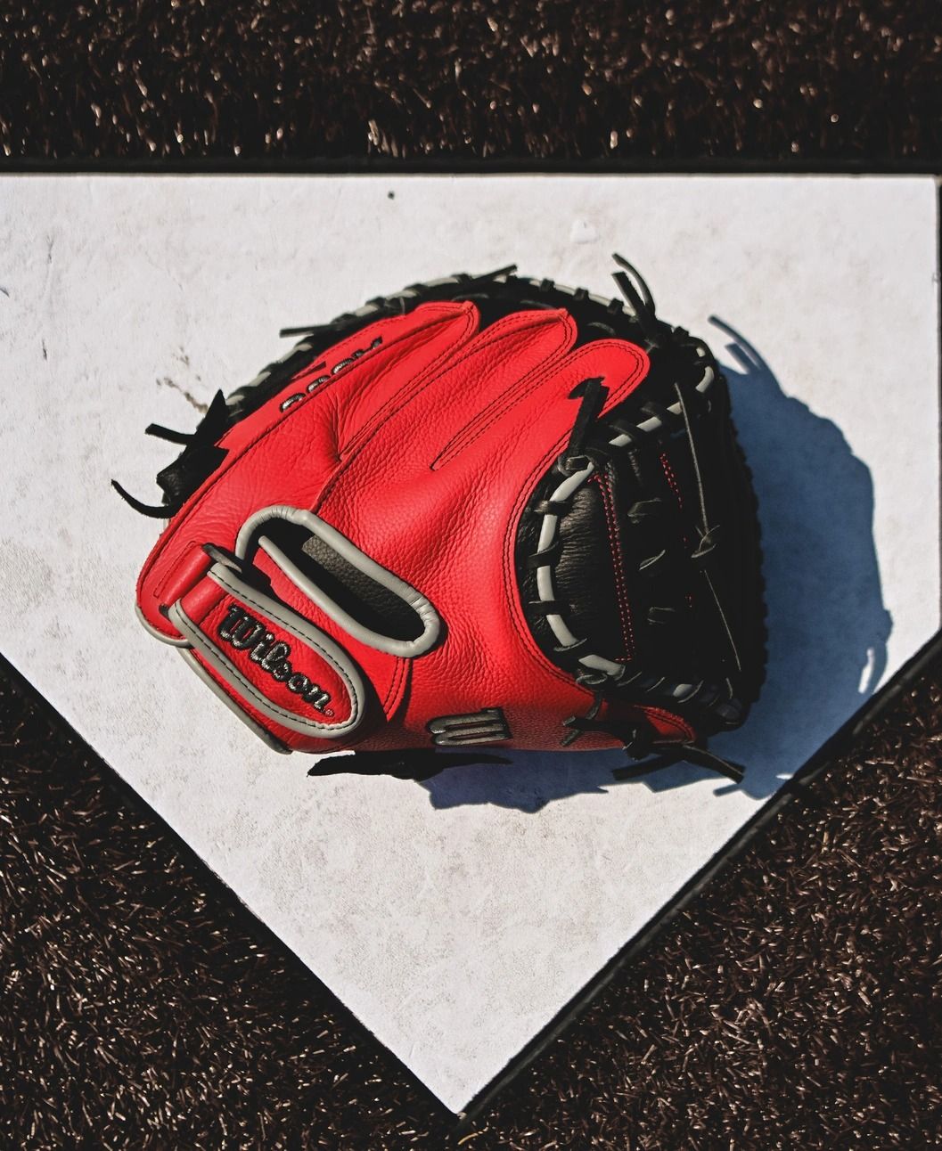 Wilson A500 32 Inch Baseball Catcher Mitt