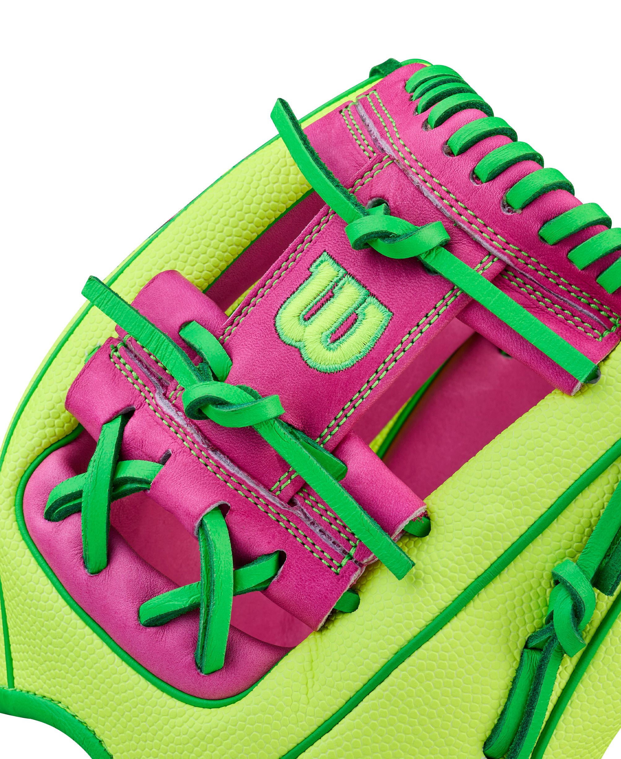 Wilson A2000 1975SS 11.75 Inch Senior Right Hand Baseball Fielder Glove