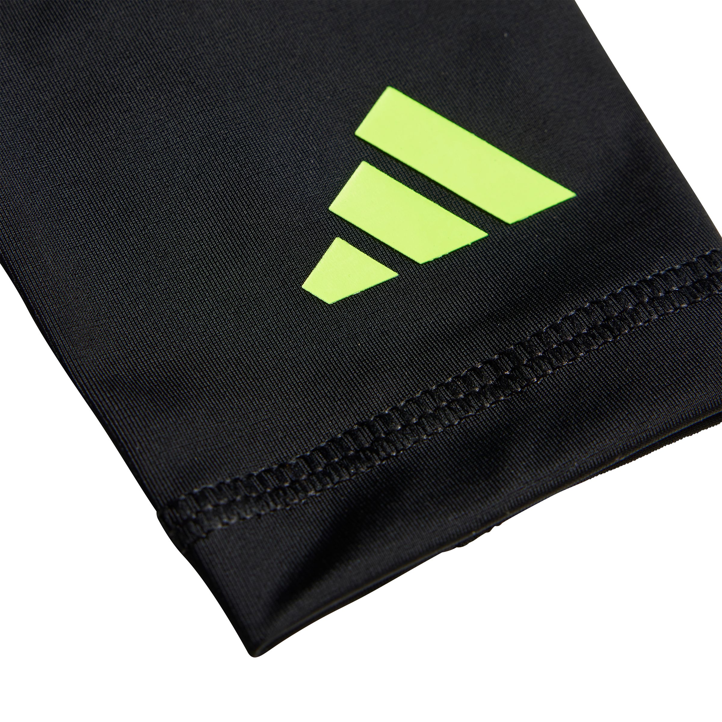 adidas Predator Competition Senior Shin Guard