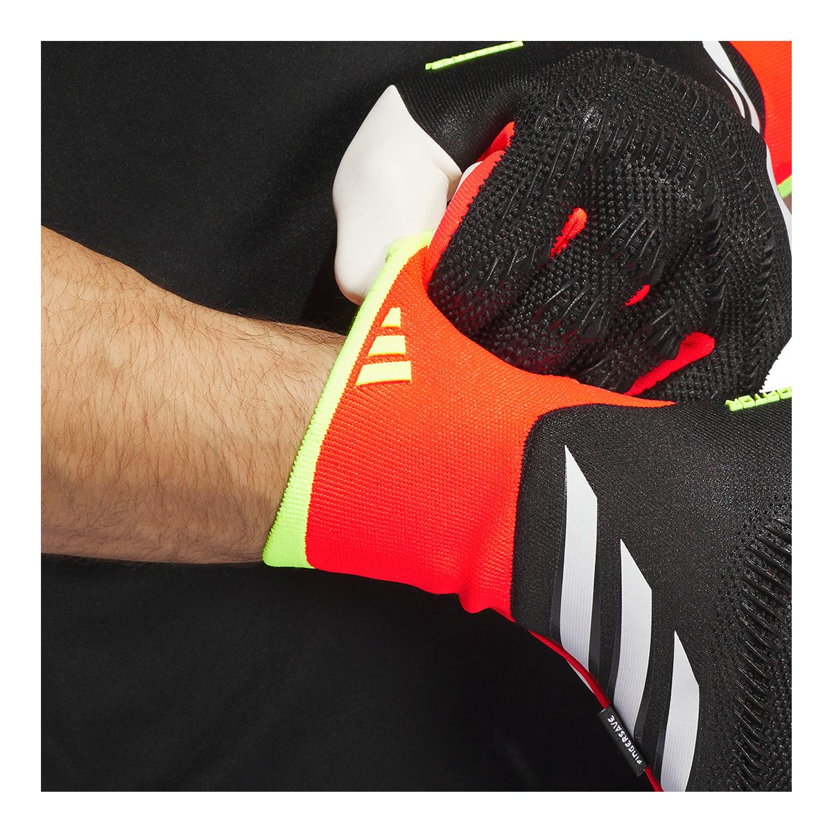 adidas Predator Pro Fingersave Senior Gloves