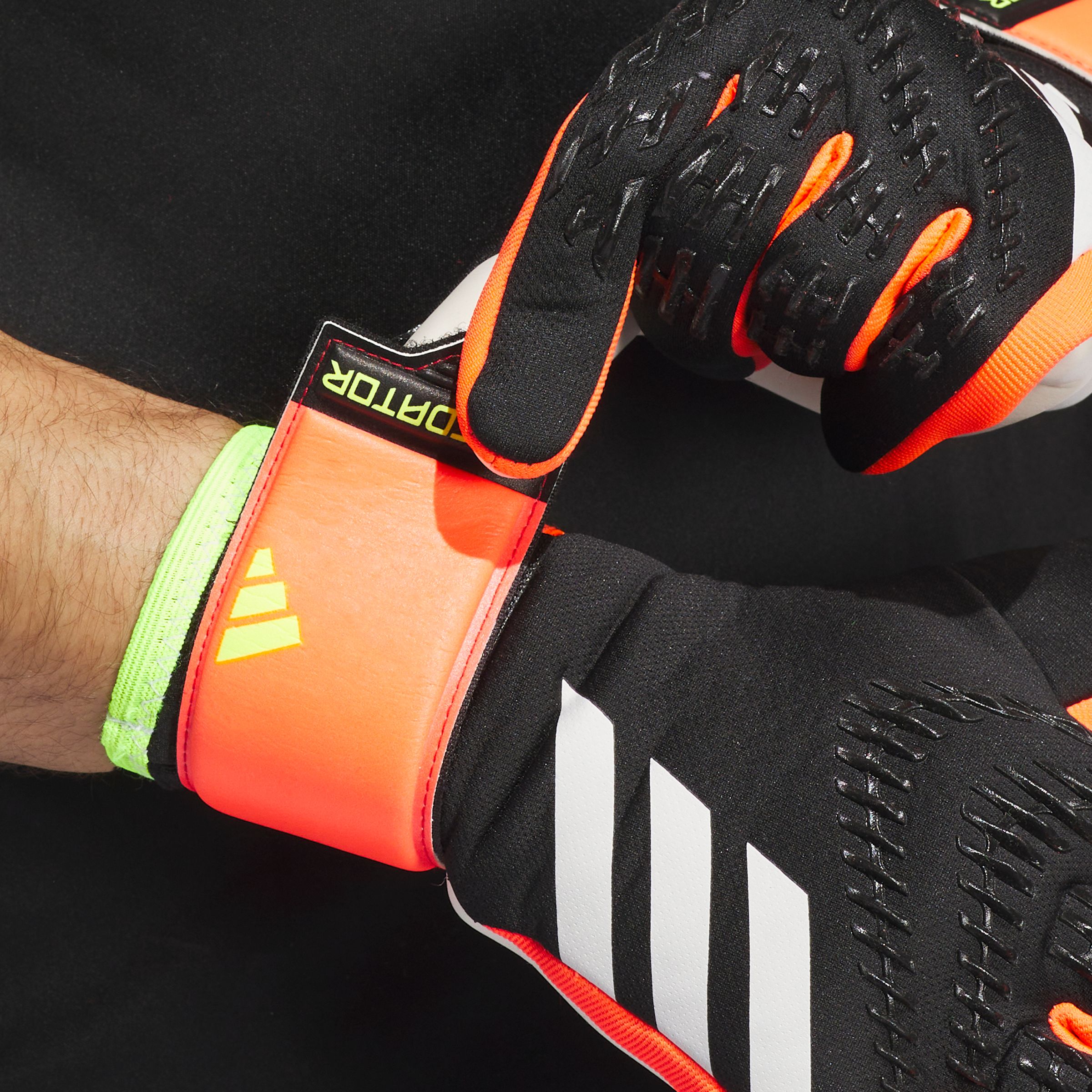adidas Predator League Senior Gloves