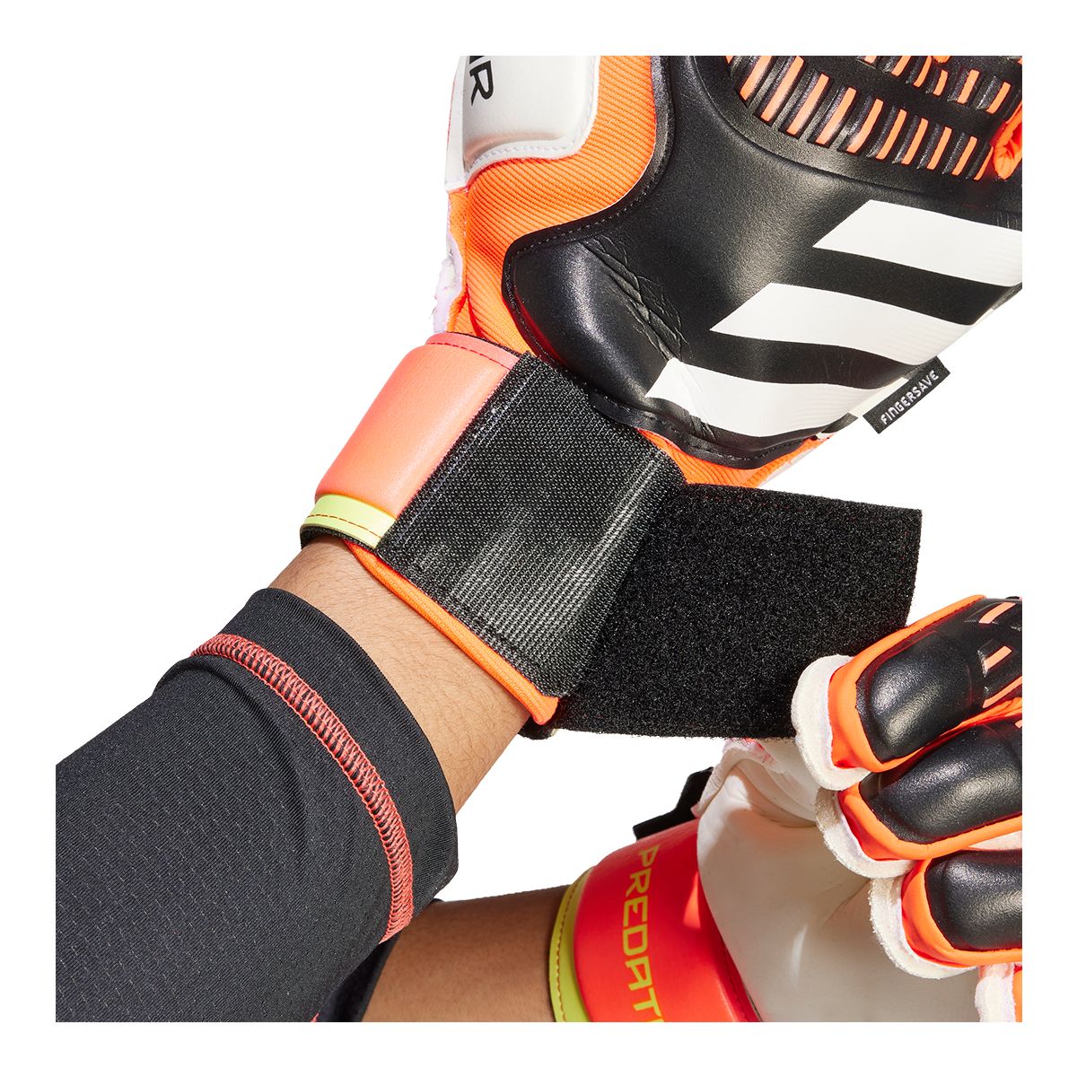 adidas Predator Match Fingersave Senior Gloves