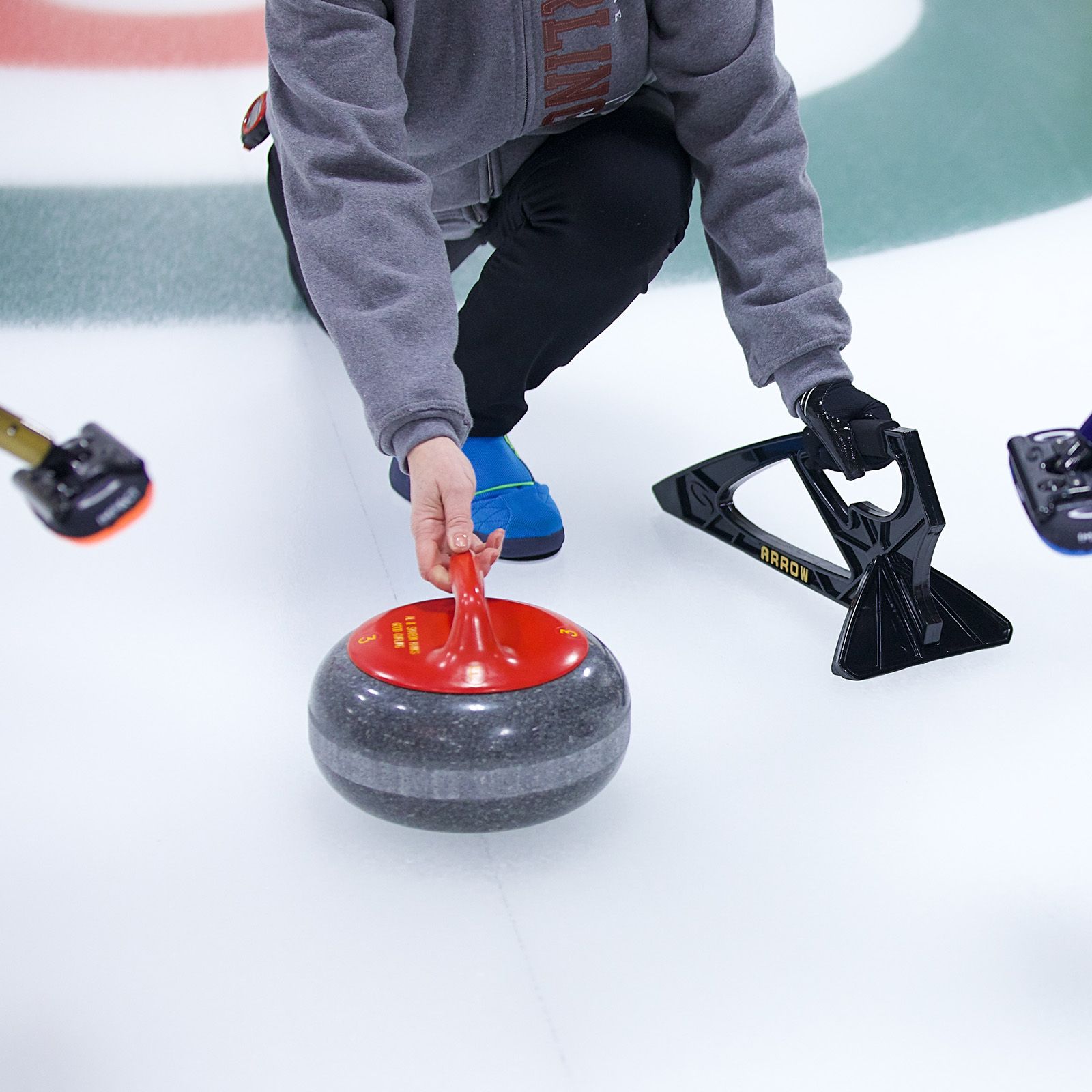Goldline Arrow Curling Stabilizer Front_Angled_Right