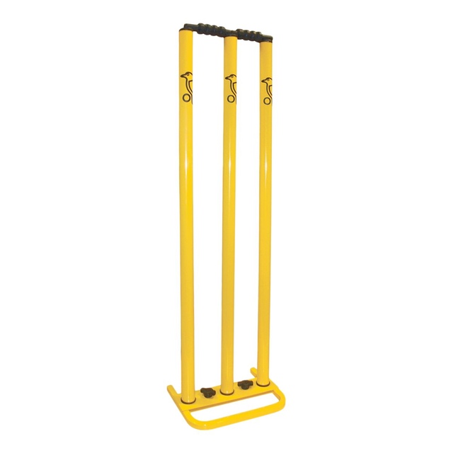 Kookaburra Metal Cricket Stumps with Bails Front_Angled_Right