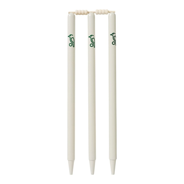 Kookaburra Grade Cricket Stumps With Bails Front_Flat