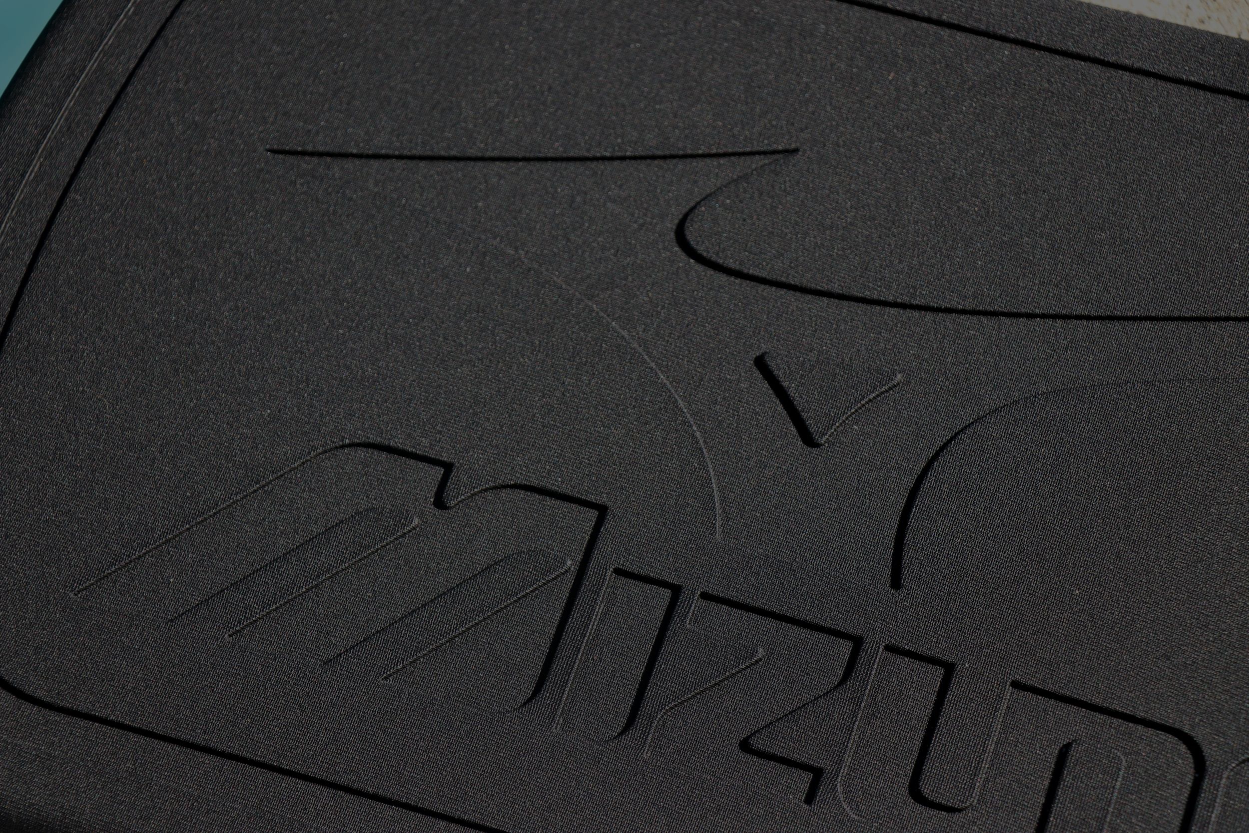 Mizuno Kickboard CloseUp