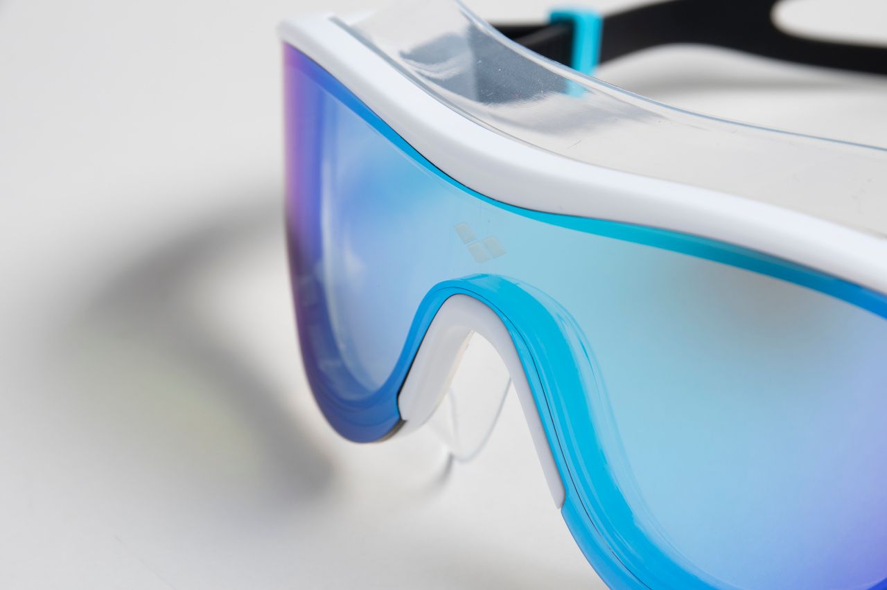Arena The One Mask Mirror Goggles CloseUp