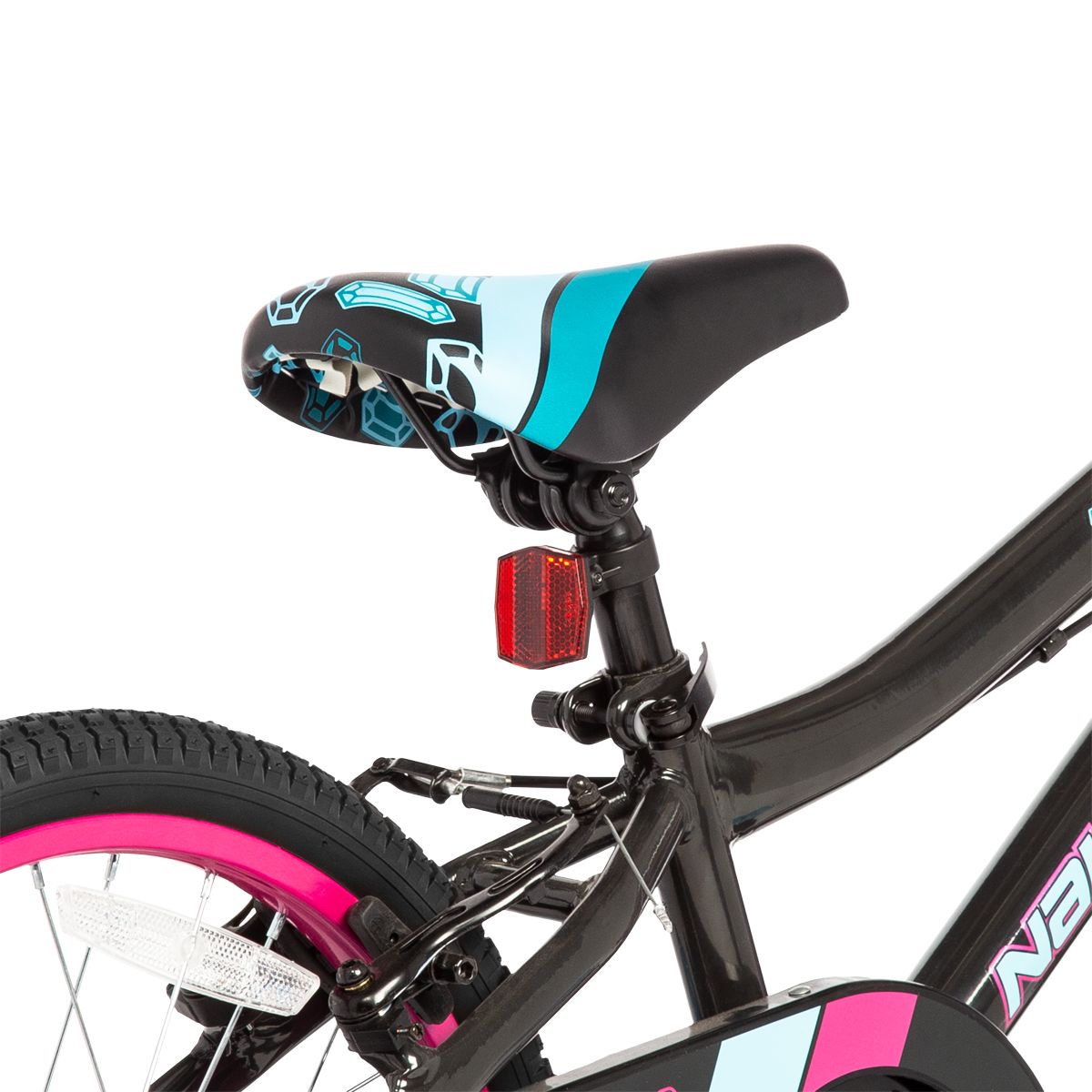 Nakamura Jewel 18 Inch Junior Mountain Bike CloseUp