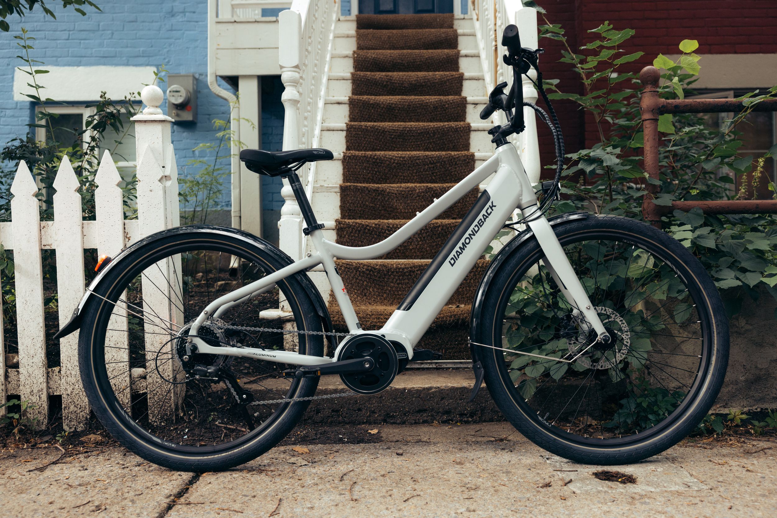 DIAMONDBACK GREENWAY E 27.5 CITY EBIKE (Q123)