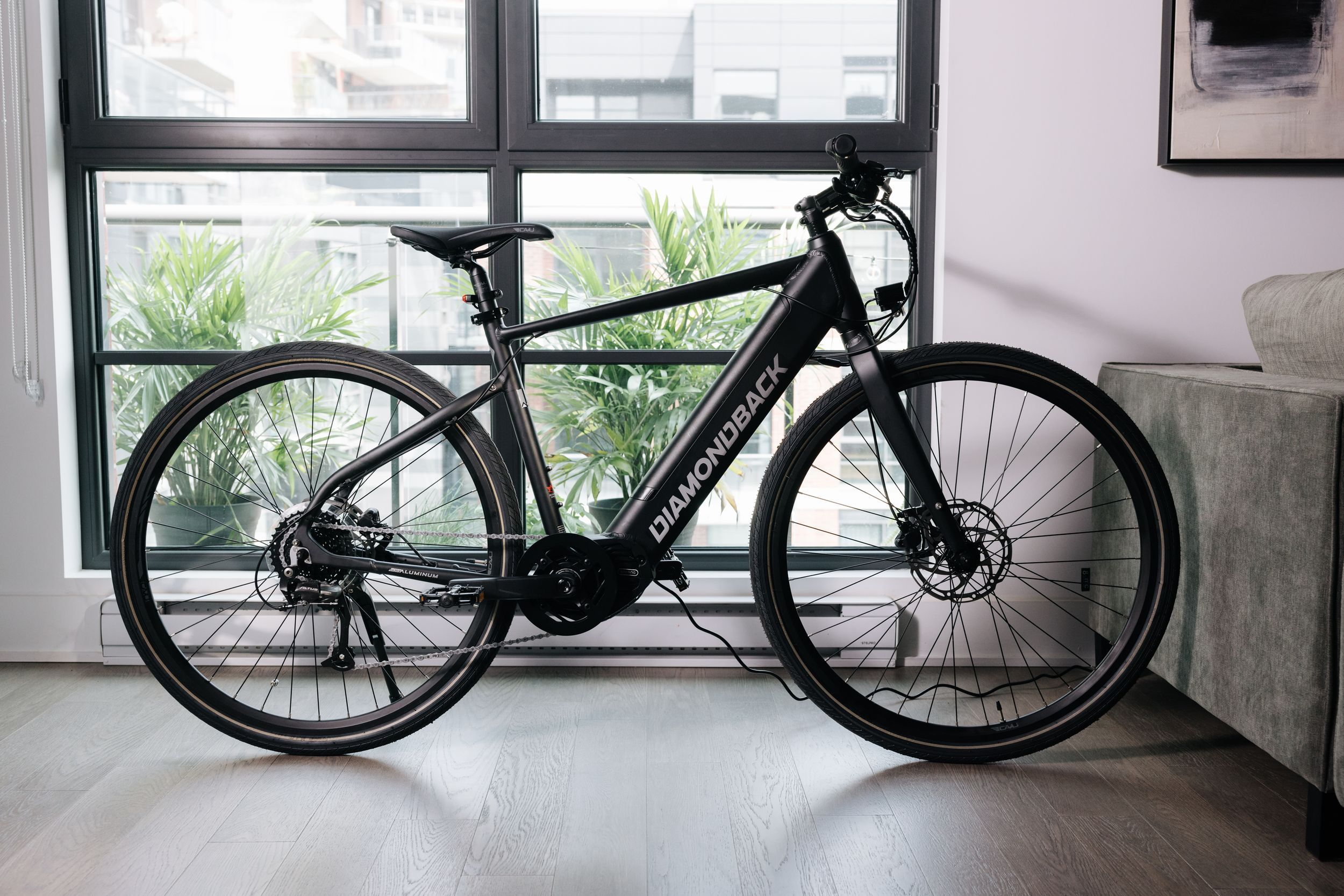 DIAMONDBACK NORDET 700C FLATBAR EBIKE (Q123)