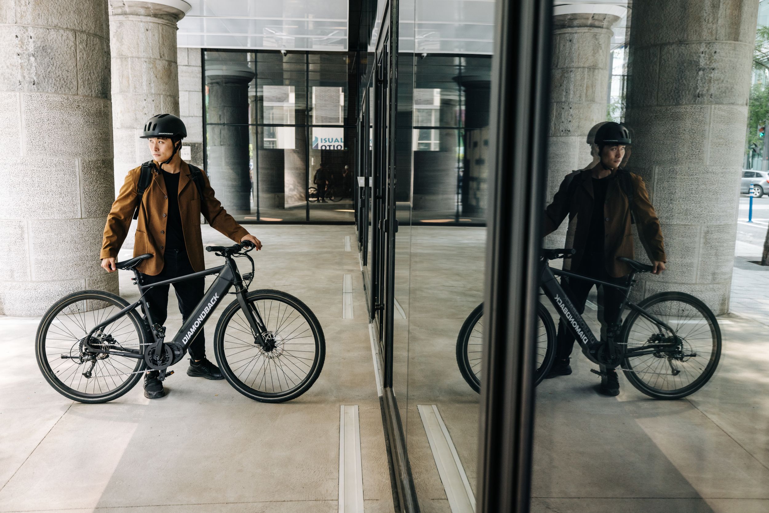 DIAMONDBACK NORDET 700C FLATBAR EBIKE (Q123)