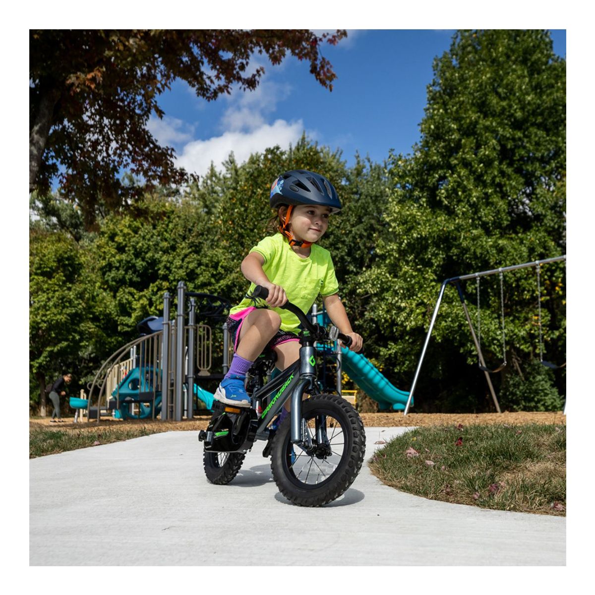 Diamondback Frenzy 12" Junior Mountain Bike Front_Angled_Right