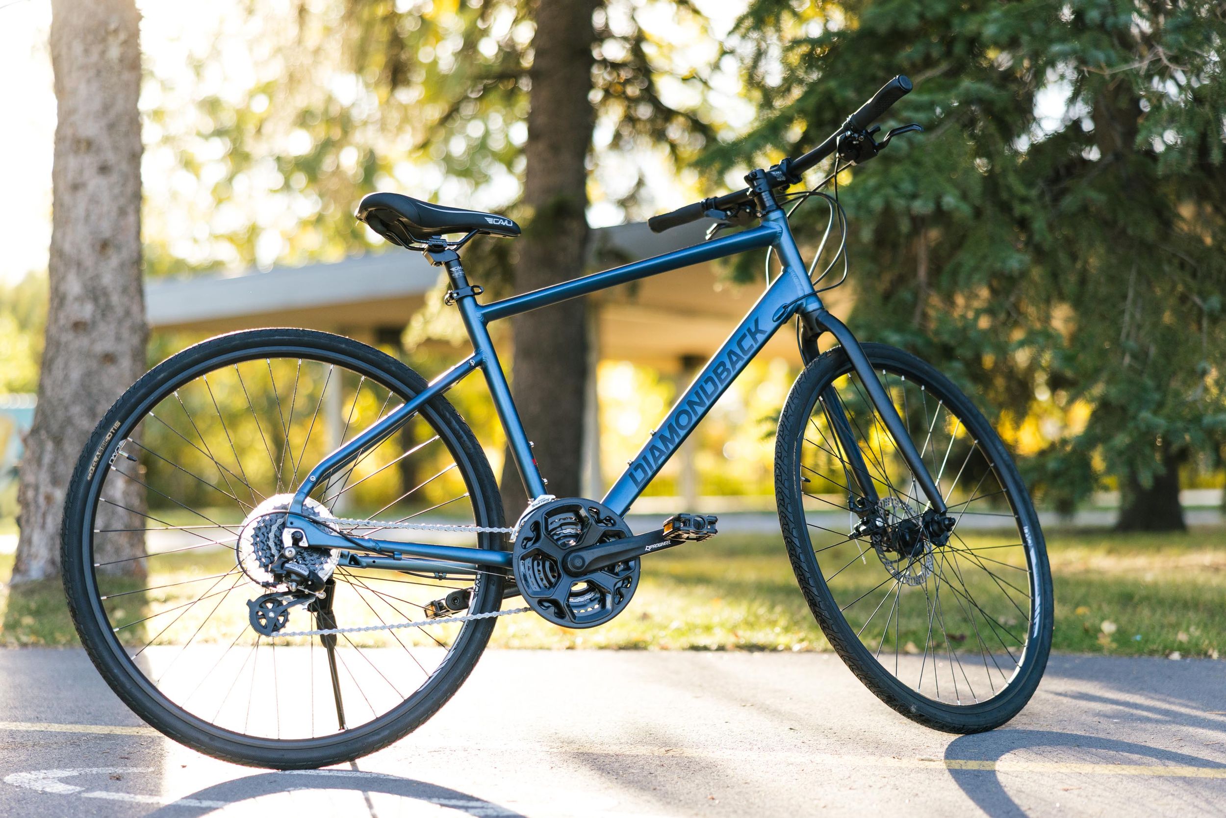 Diamondback Lachine 3.2 700C Men's Hybrid Bike