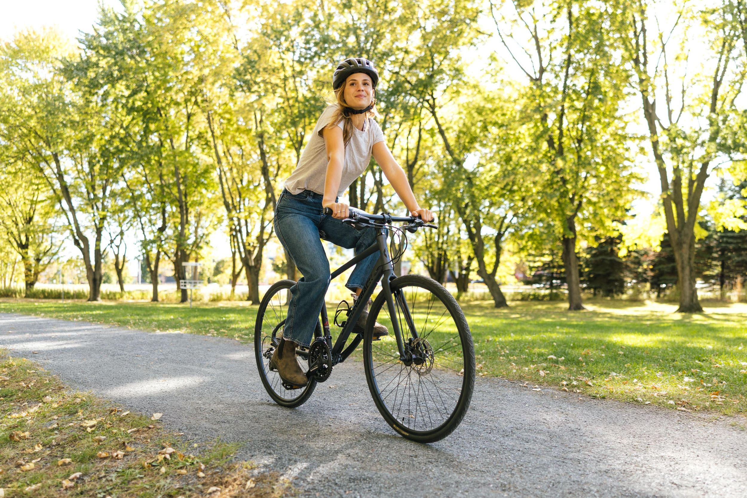 Diamondback Lachine 3.3 700C Hybrid Commuter Bike