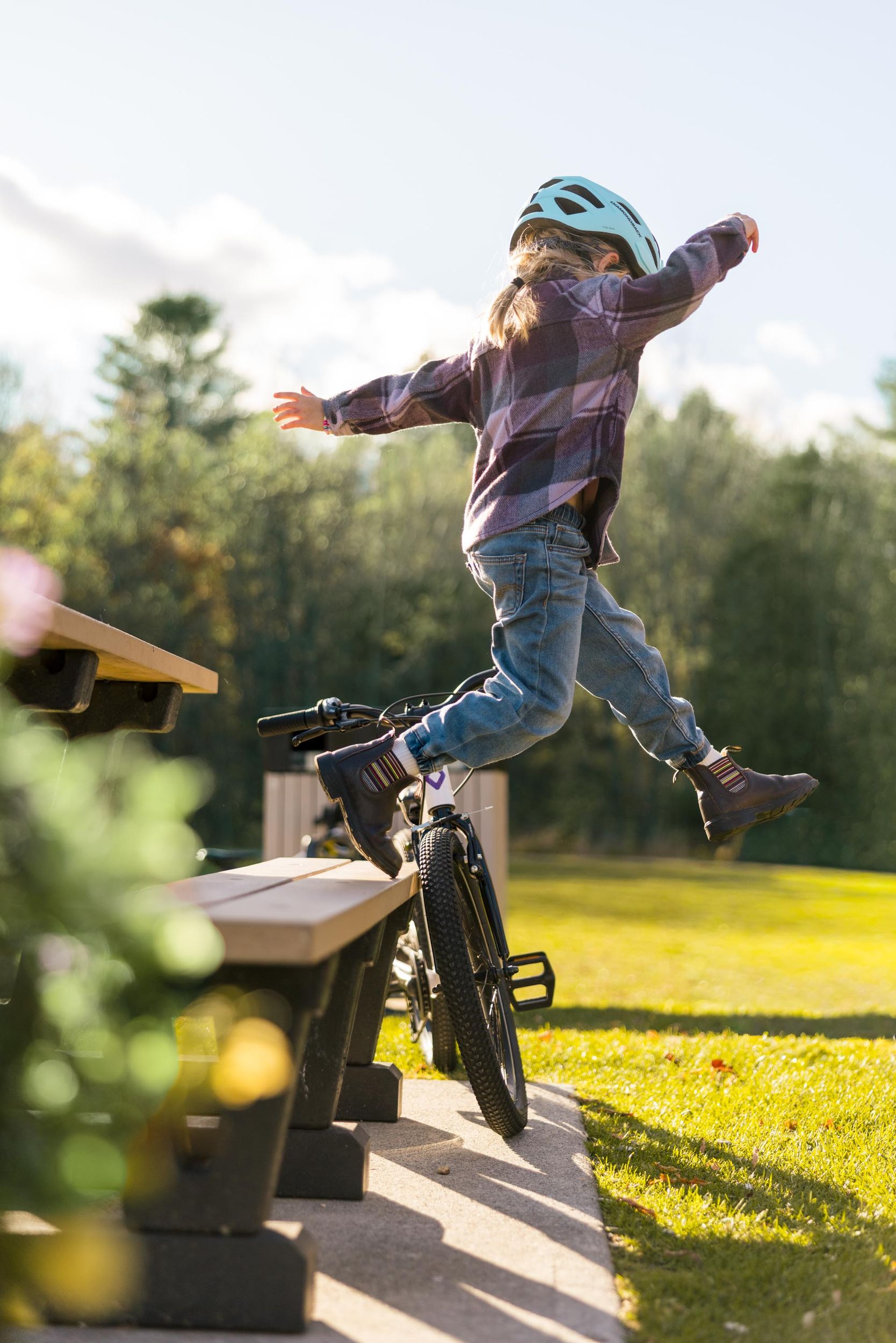 Diamondback Revolve 20" Junior Mountain Bike Front_Flat