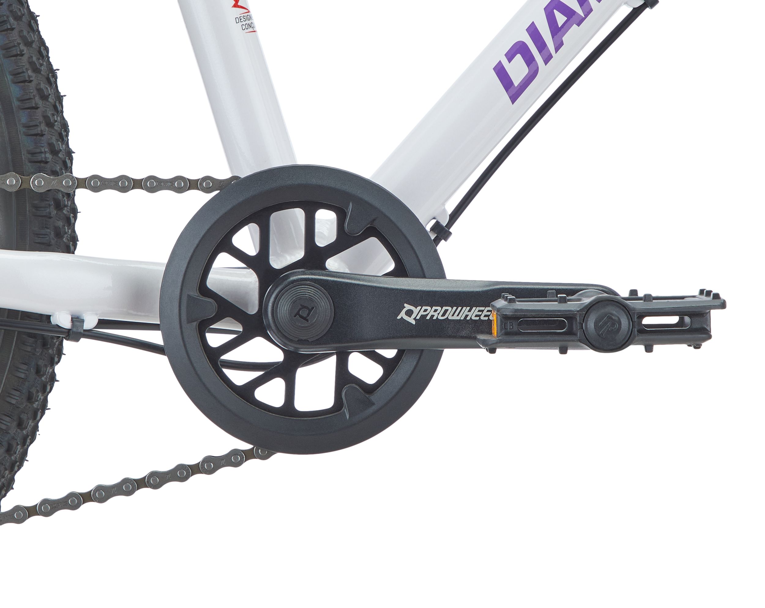 Diamondback Revolve 20" Junior Mountain Bike CloseUp