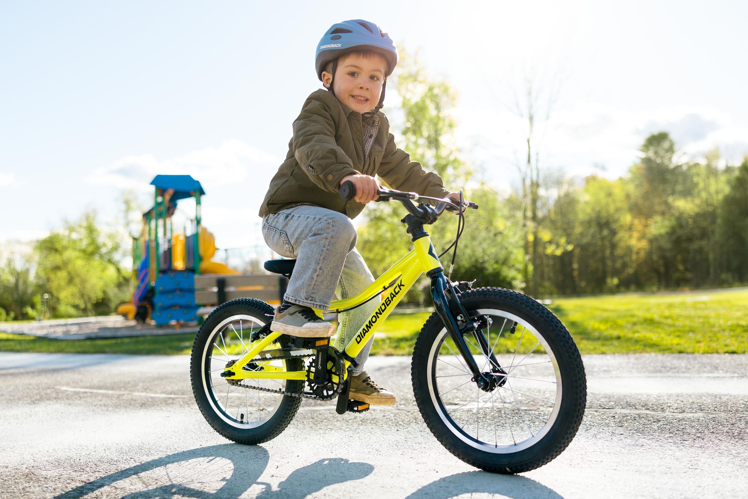 Diamondback Revolve 16 Inch Junior Mountain Bike Front_Angled_Right