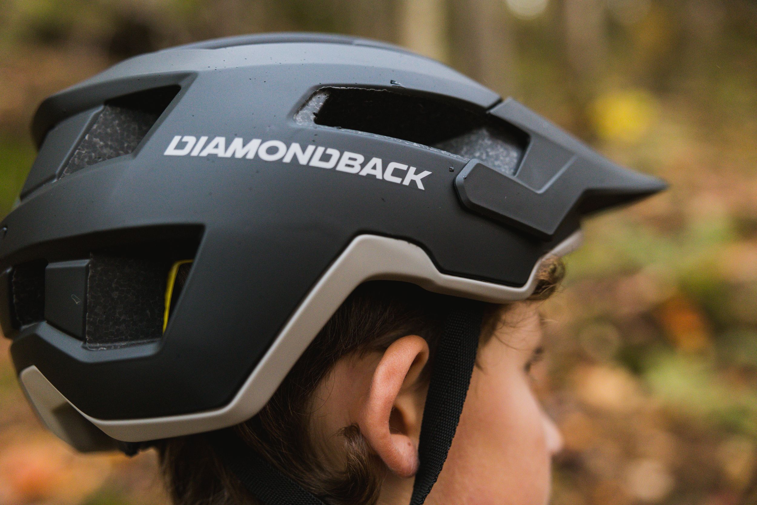 Diamondback Chute MIPS Bike Helmet