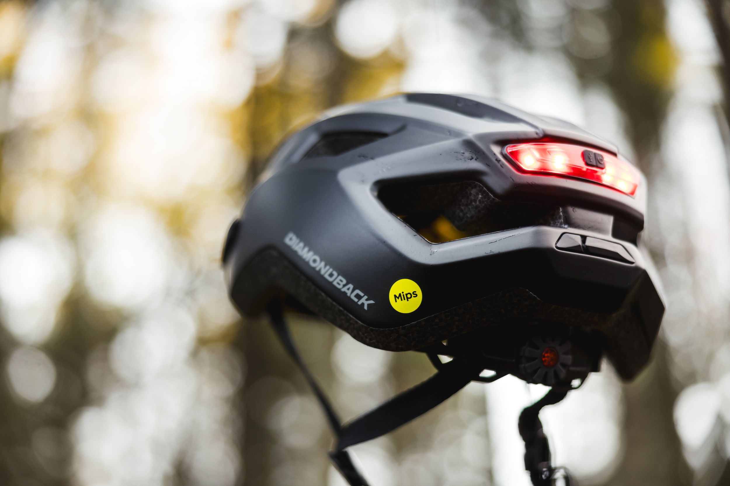 Diamondback Metro Men's Bike Helmet