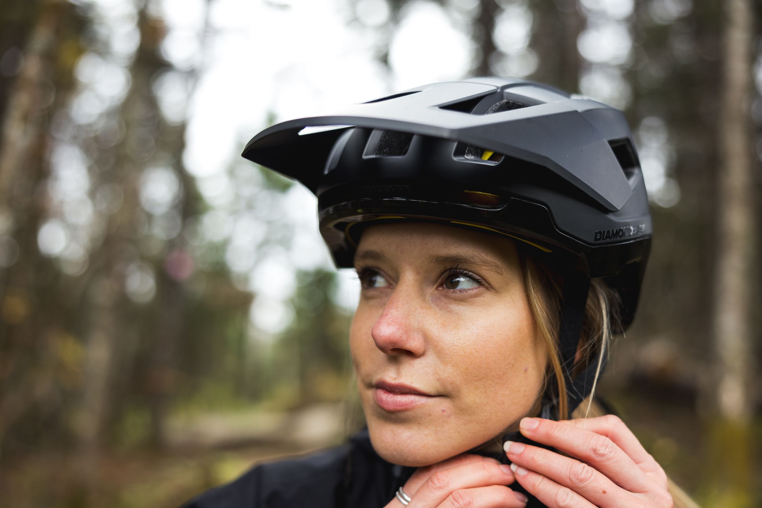 Diamondback Apex MIPS Men's Bike Helmet