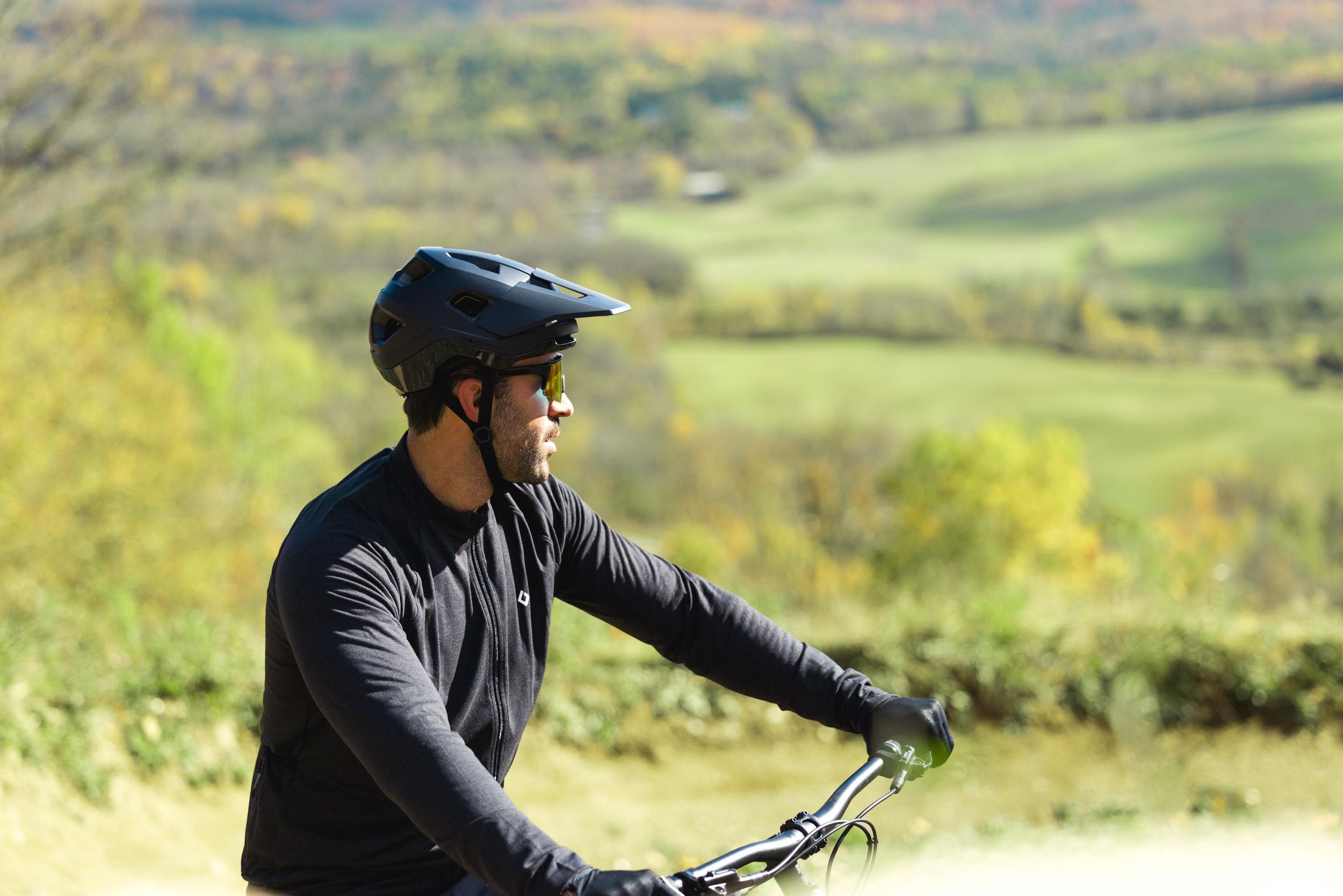 Diamondback Apex MIPS Men's Bike Helmet