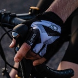 Giro Women's Jag’ette™ Gloves Back_Elevated