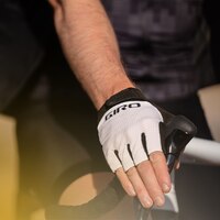 Giro Men's Bravo II Gel Gloves Back_Elevated