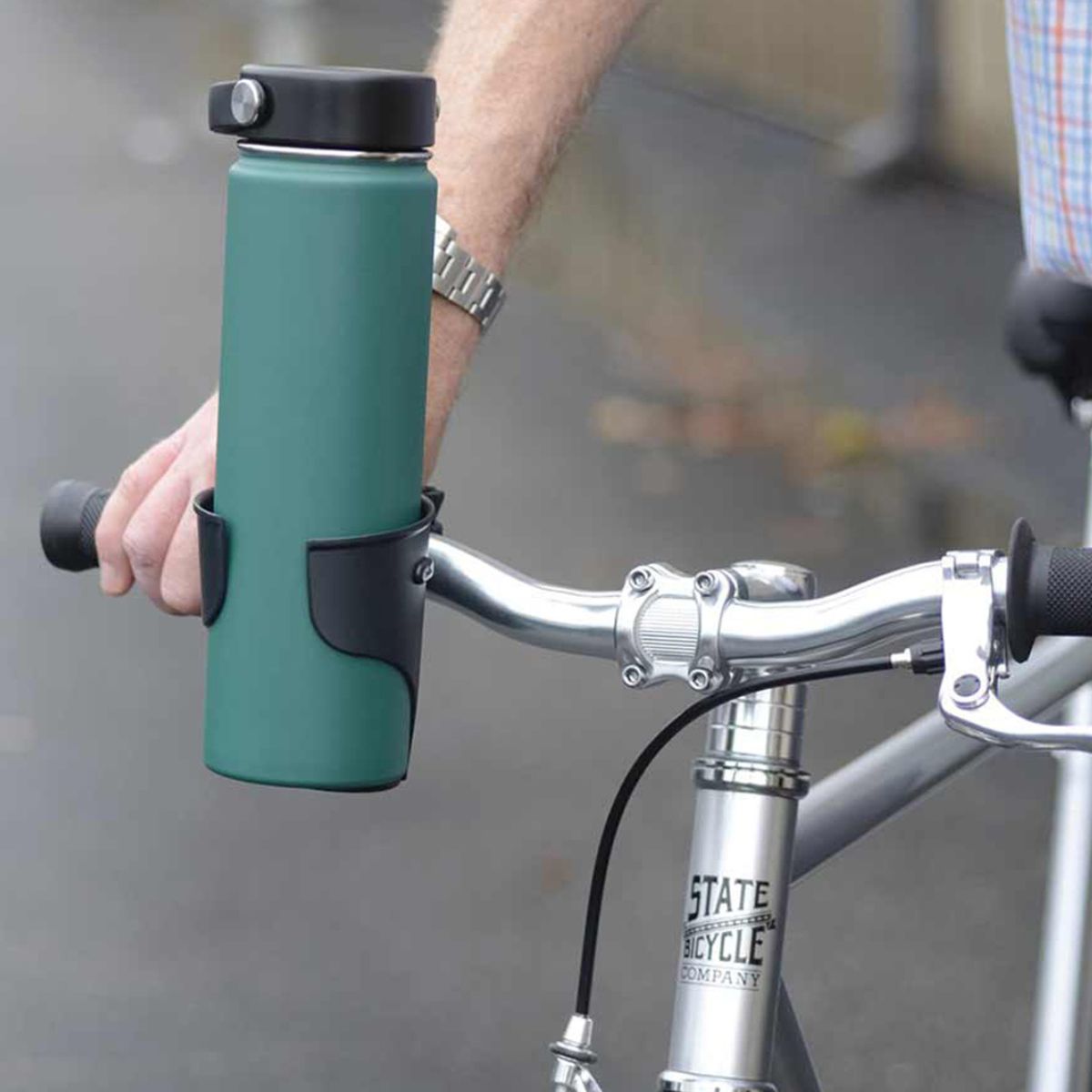 Delta Expanding Beverage Holder Front_Angled_Left