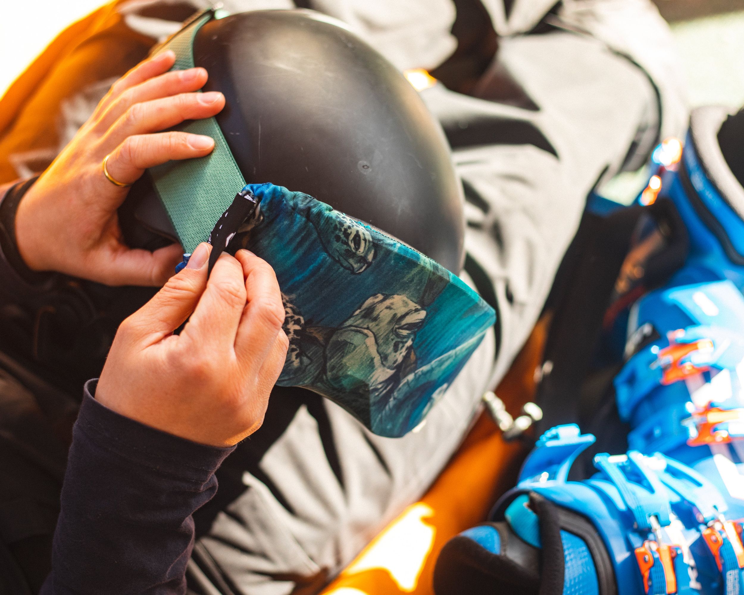 gogglesoc Microfiber Goggle Cover Overhead_Plunge