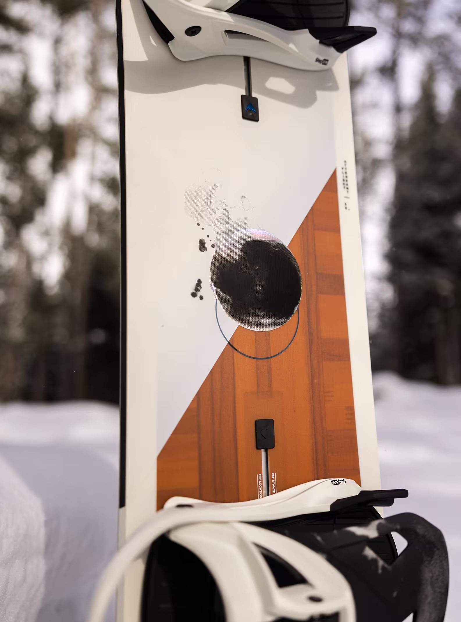 Burton Flight Attendant Men's Directional Camber Snowboard 2024