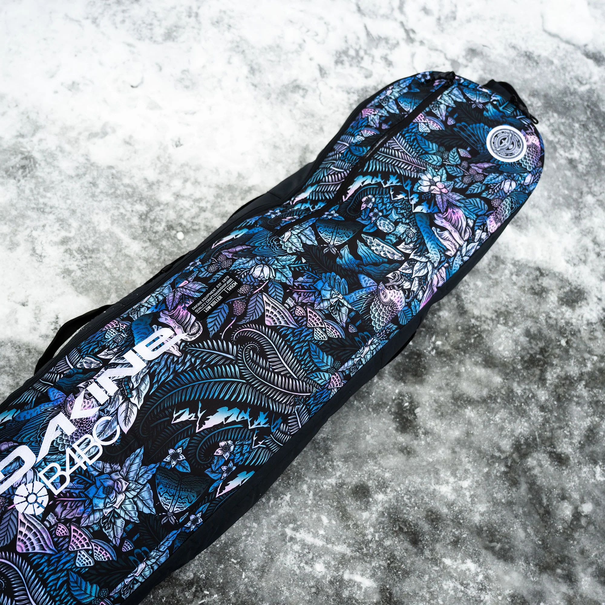 Dakine Low Roller Wheeled Snowboard Travel Bag 2025