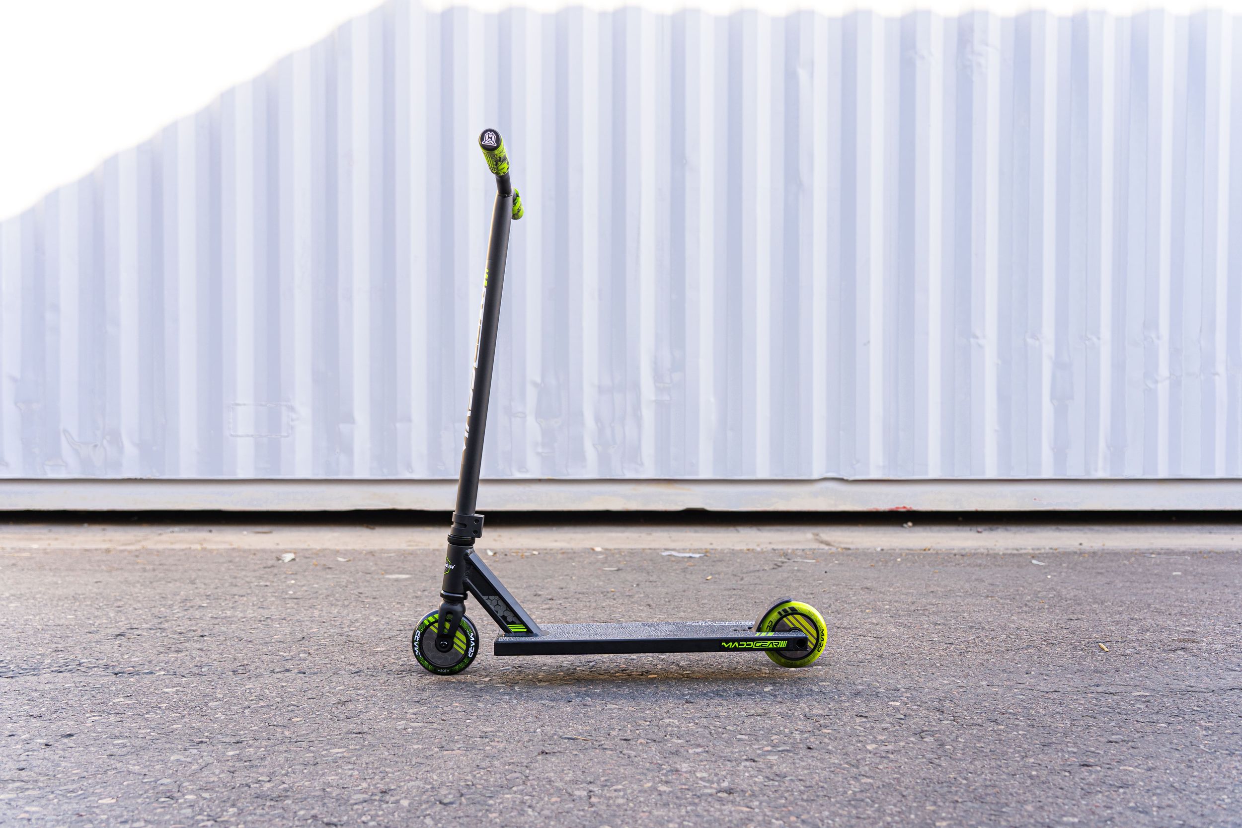 Madd Gear MG3 Zen Pro Scooter Side_Left