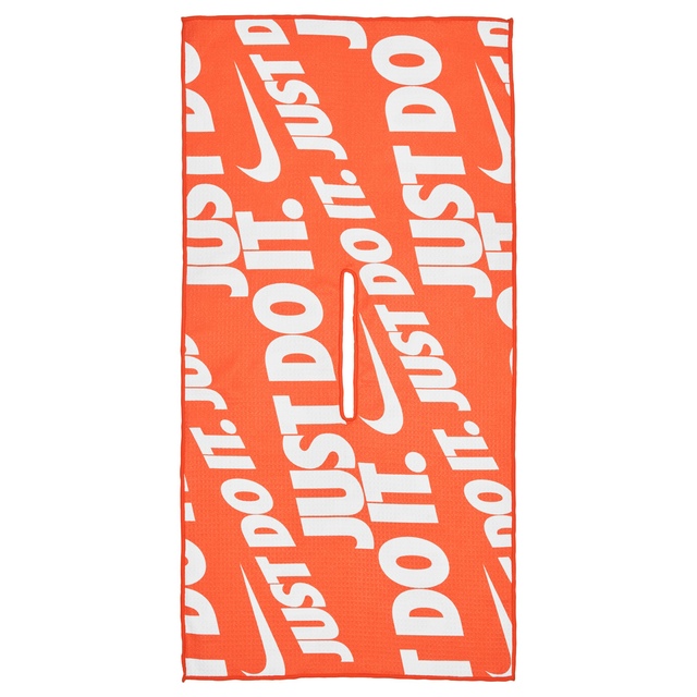 Nike Caddy 2.0 Golf Towel Front_Flat