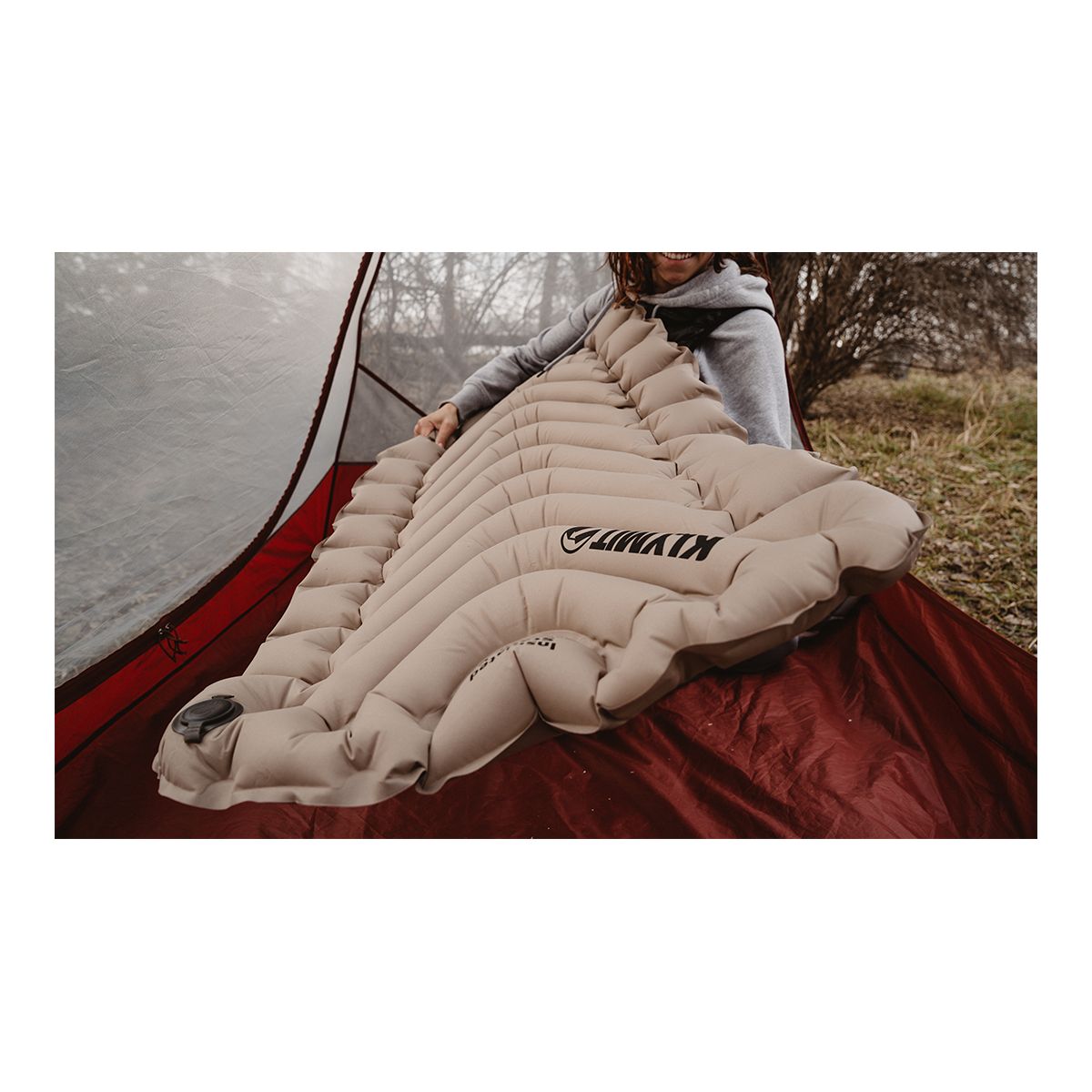 Klymit Static V Luxe Insulated Sleeping Pad Overhead_Plunge