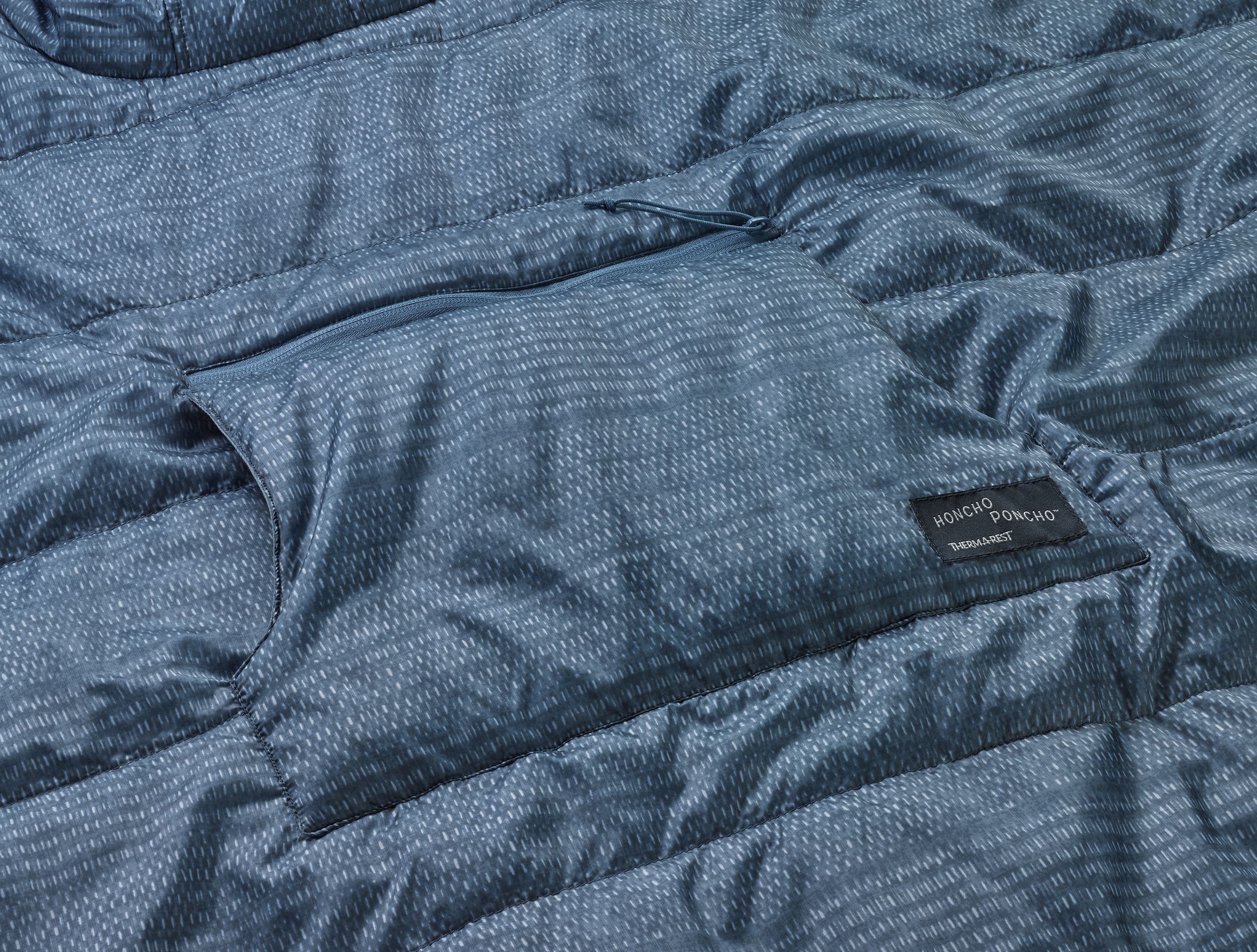 Therm-A-Rest Honcho Poncho™ Blanket CloseUp