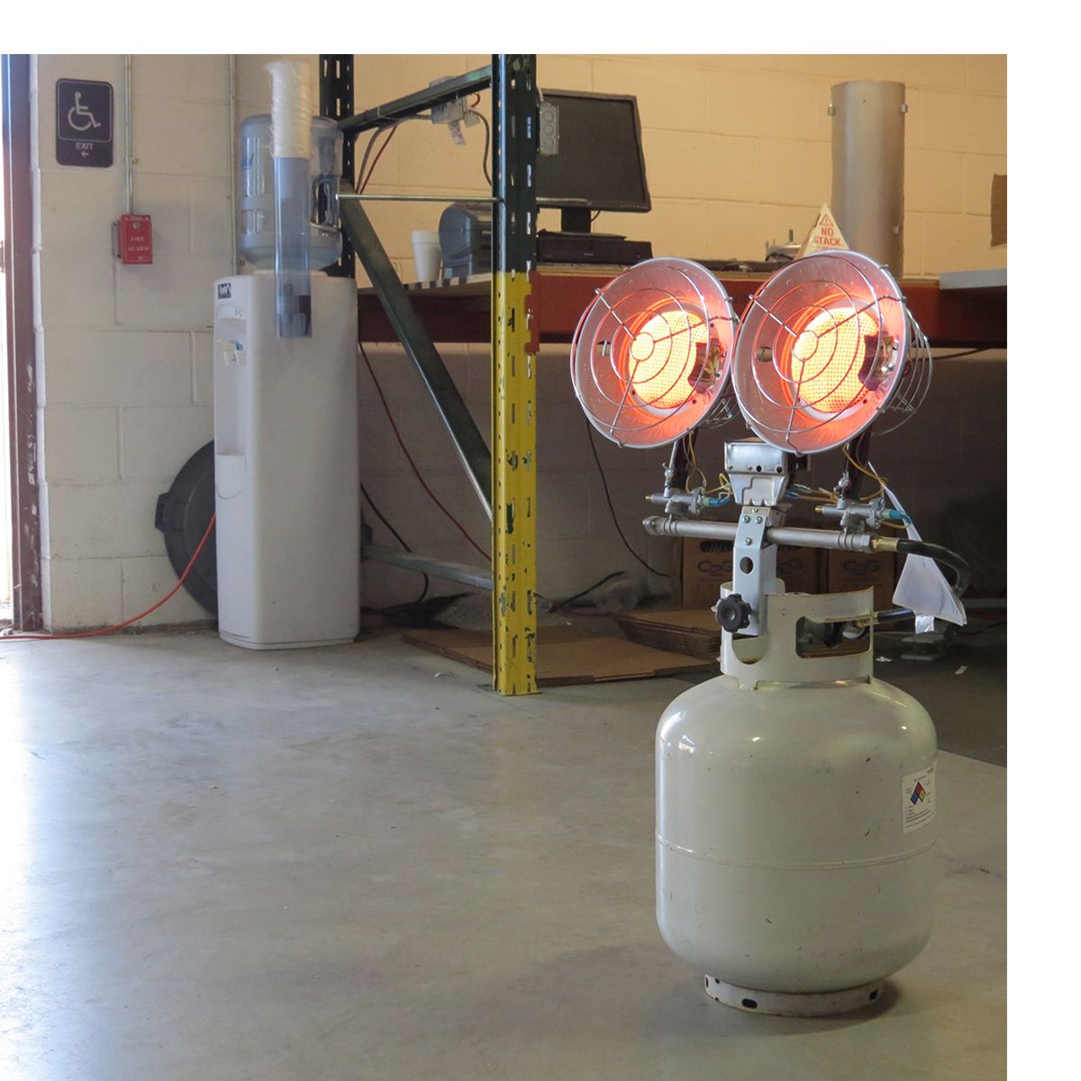Master 32,000 BTU LP Double Tank Top Heater Front_Three_Fourths_Angled_Left
