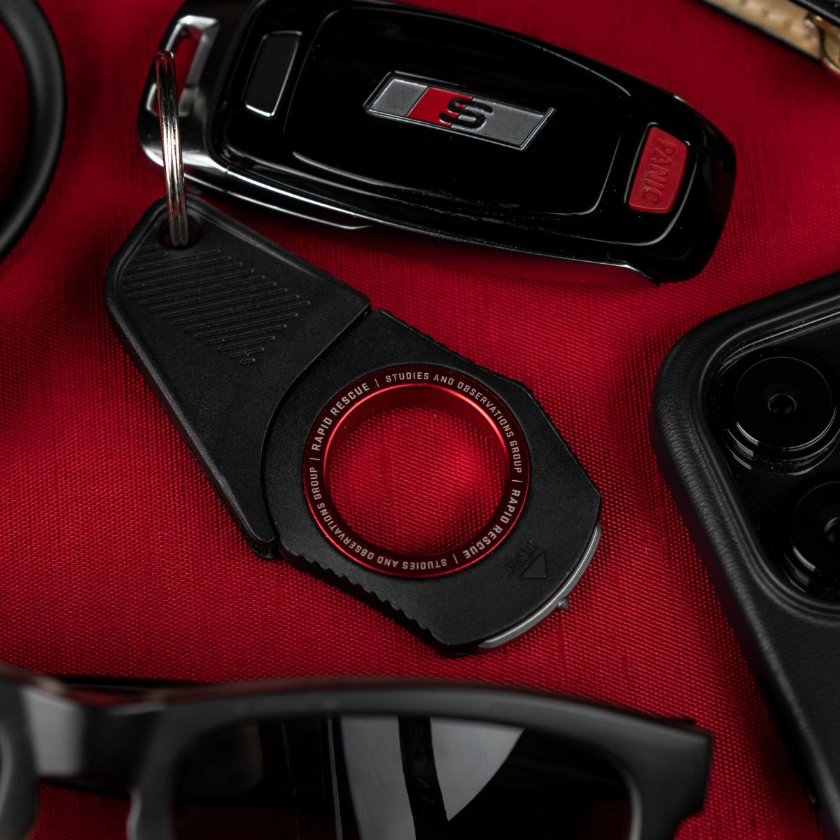 SOG Rapid Knife Overhead_Plunge