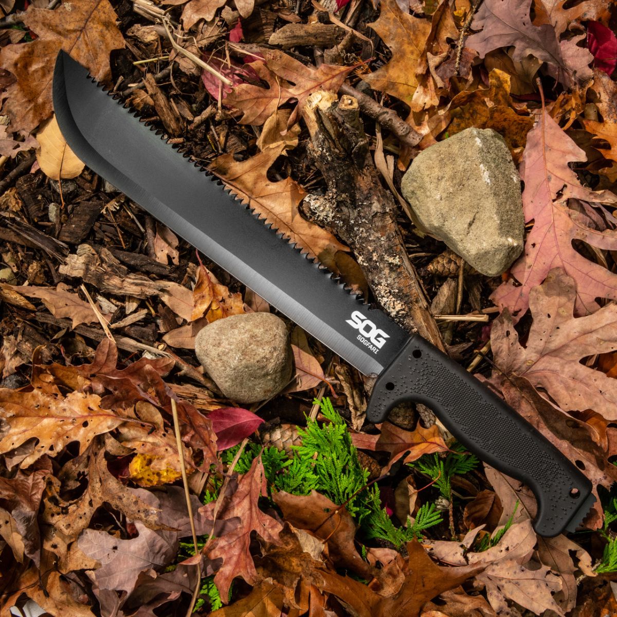 SOG SOGfari 13 Inch Machete Side_Left