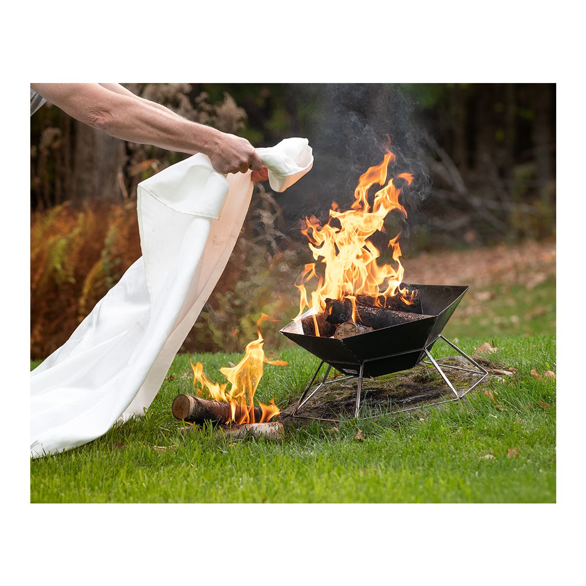 SOL Emergency Fire Blanket Compact Composite_or_Mixed